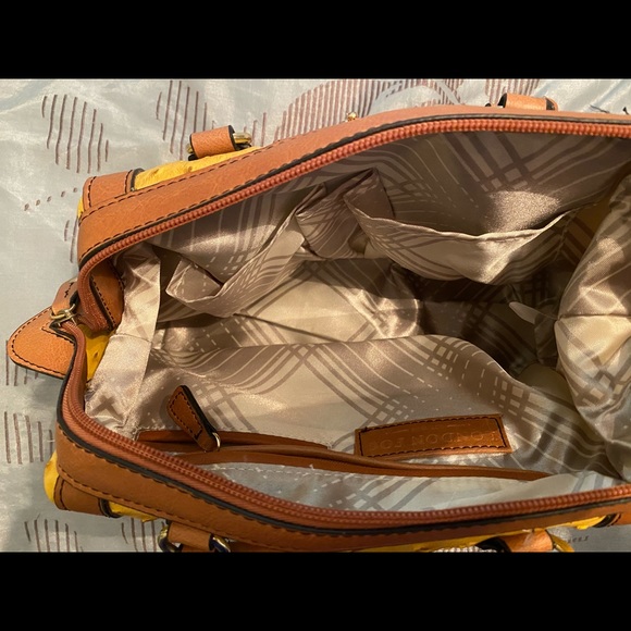 London Fog Lark Mini Leather Satchel - Picture 4 of 4